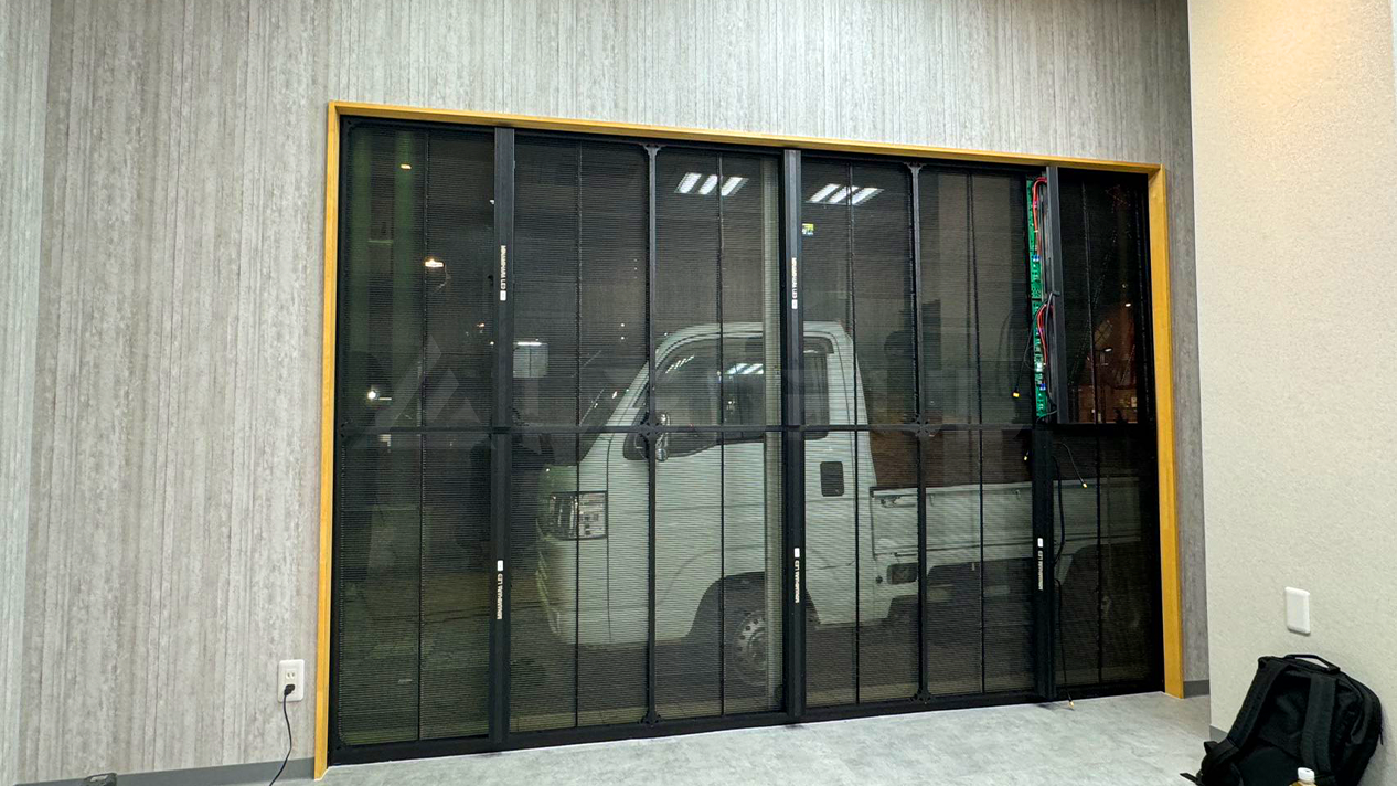 Transparent LED Screen for Windows Curtain in Japan-2