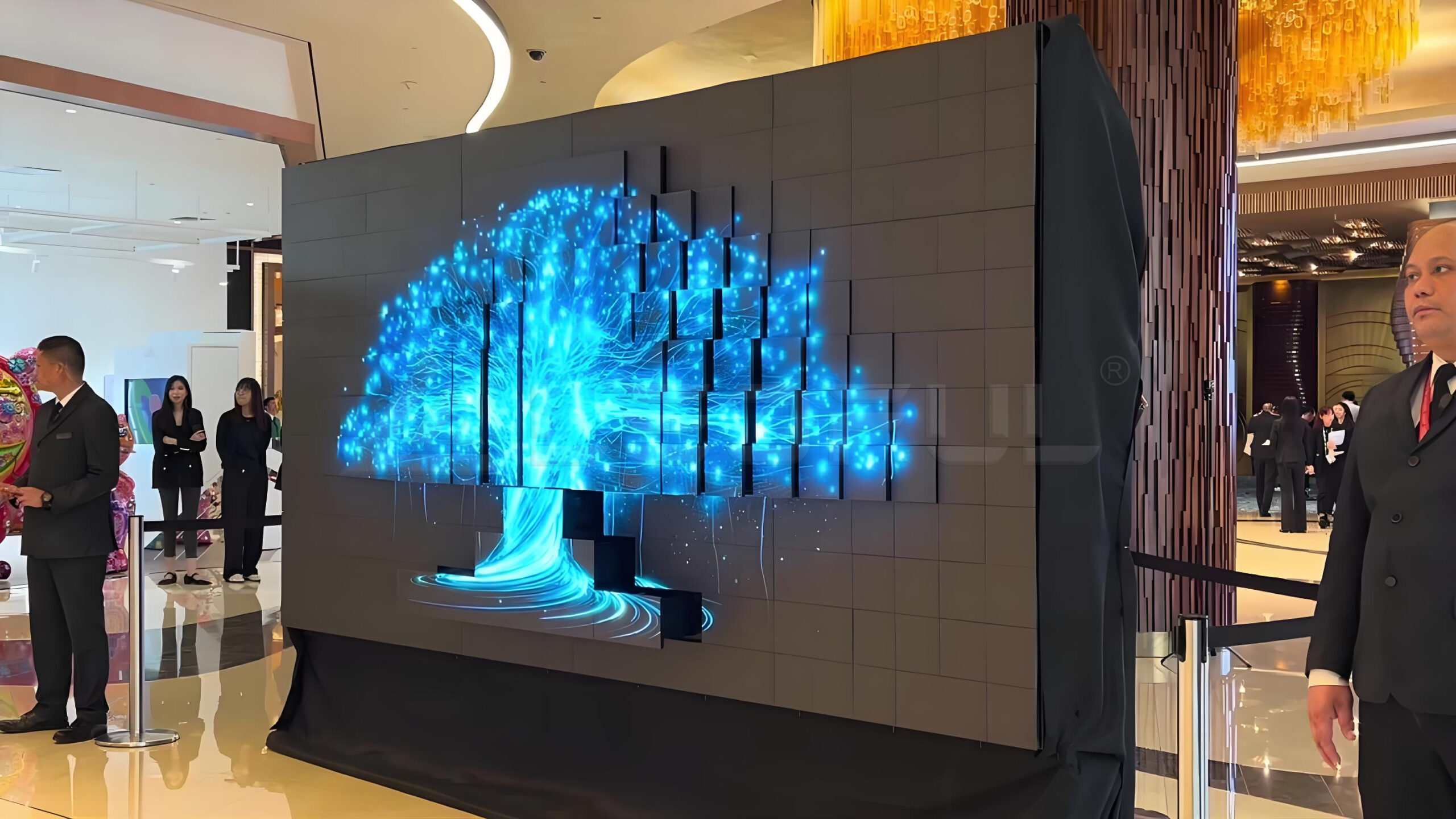 KINETIC Screens